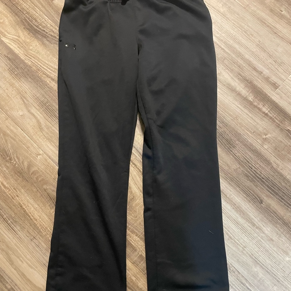 Under armour sweatpants size medium